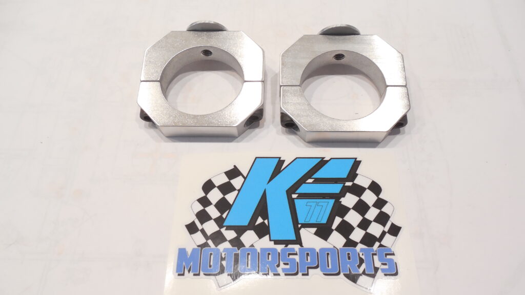 Number plate mounts for 43 mm forks