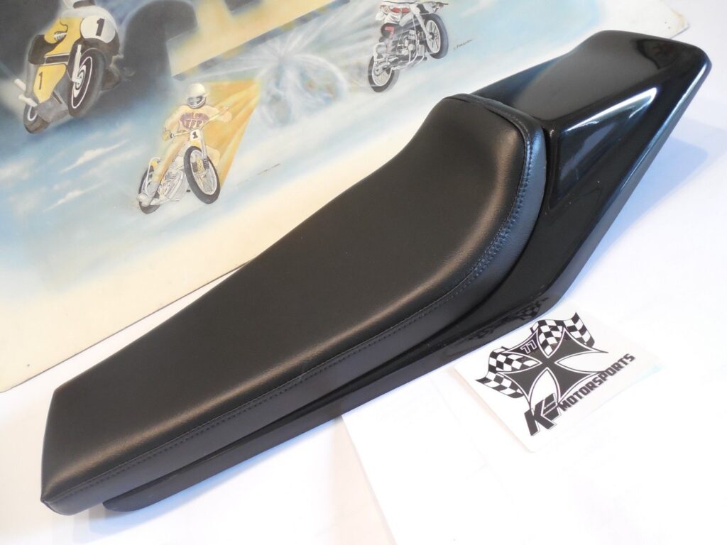 Later Knight style seat pan and seat